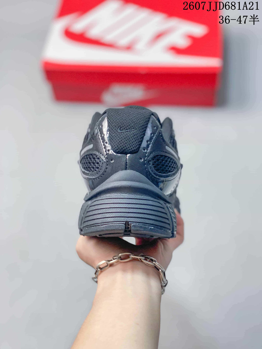 Nike V5 RNR Sneakers Black 2607JJD681A21