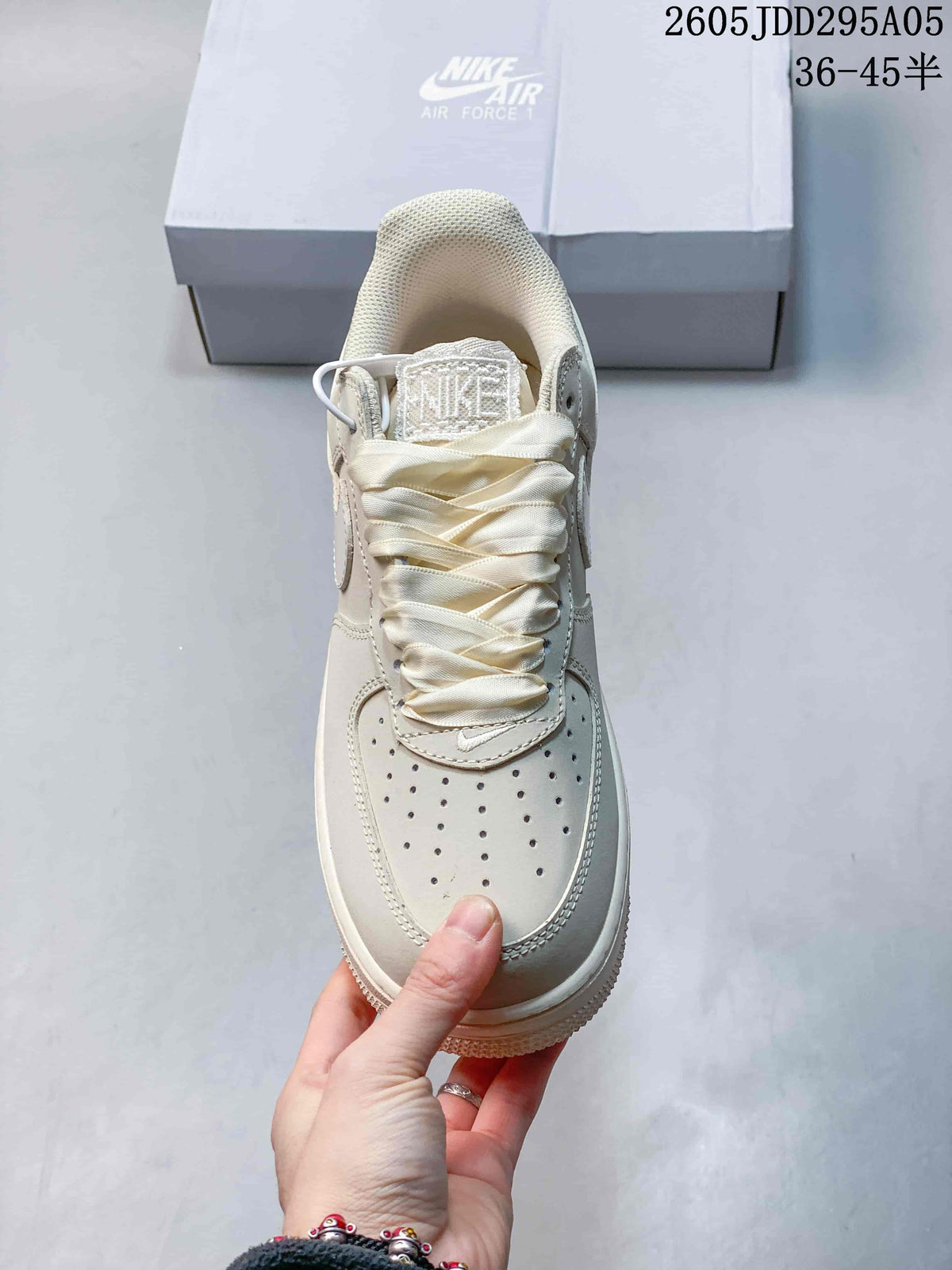 Nike Air Force 1 '07 LV8 Low Sneakers Cream IR5599-002