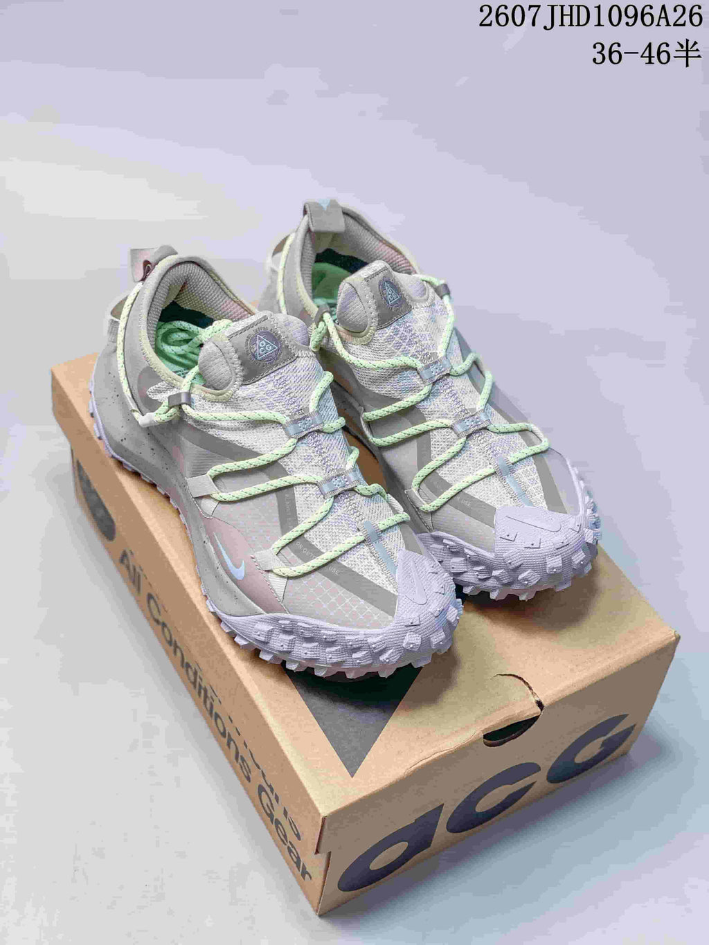Nike ACG Mountain Fly GORE-TEX Sneakers Gray Lilac