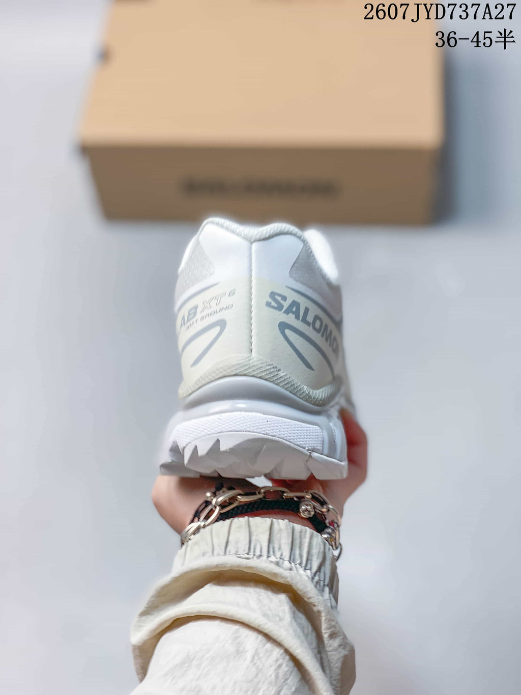 Salomon XT-6 GTX Low-Top Sneakers White and Gray