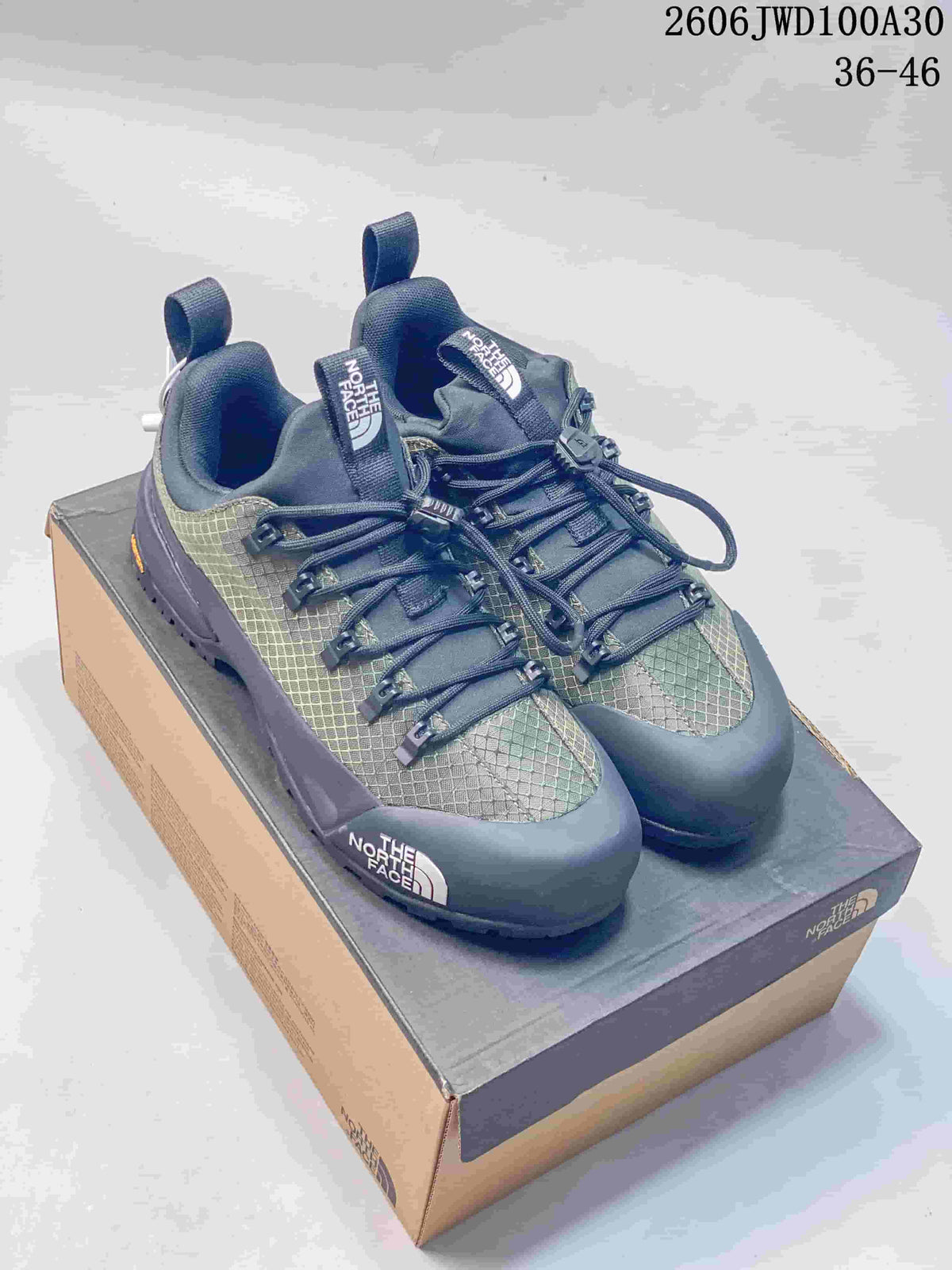 The North Face GLENCLYFFE Low-Top Hiking Shoes, Olive Gray