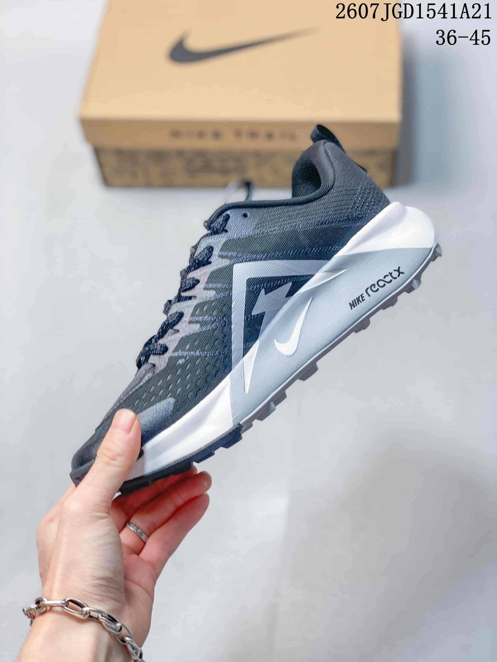 Nike ReactX Wildhorse 10 Trail Sneakers Gray White 712210OWE