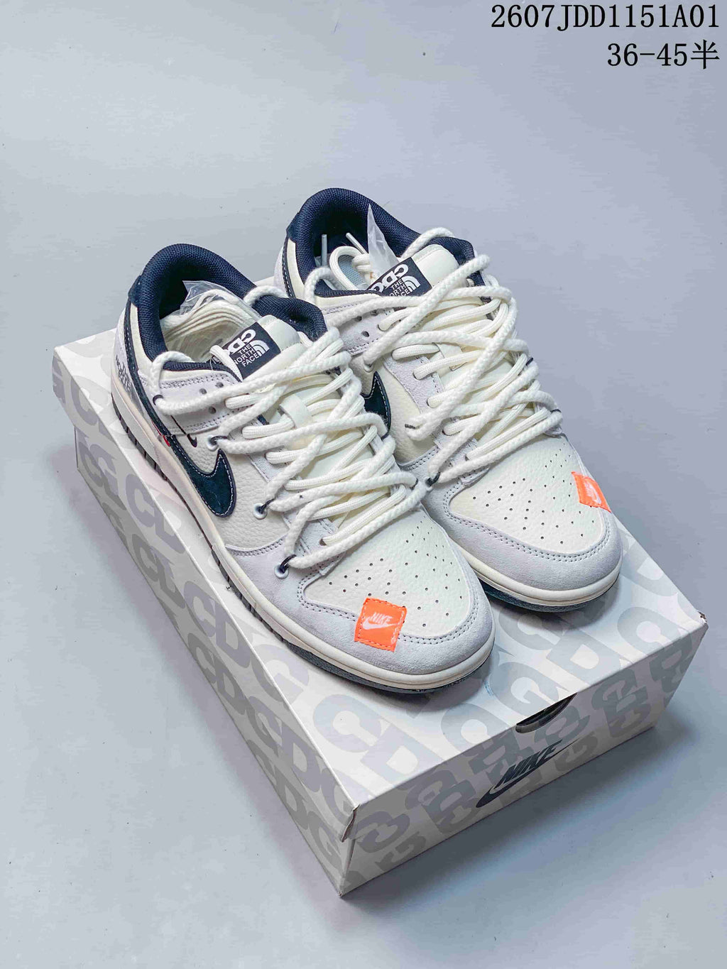 Nike SB Dunk Low x Carhartt-Inspired Low-Top Sneakers