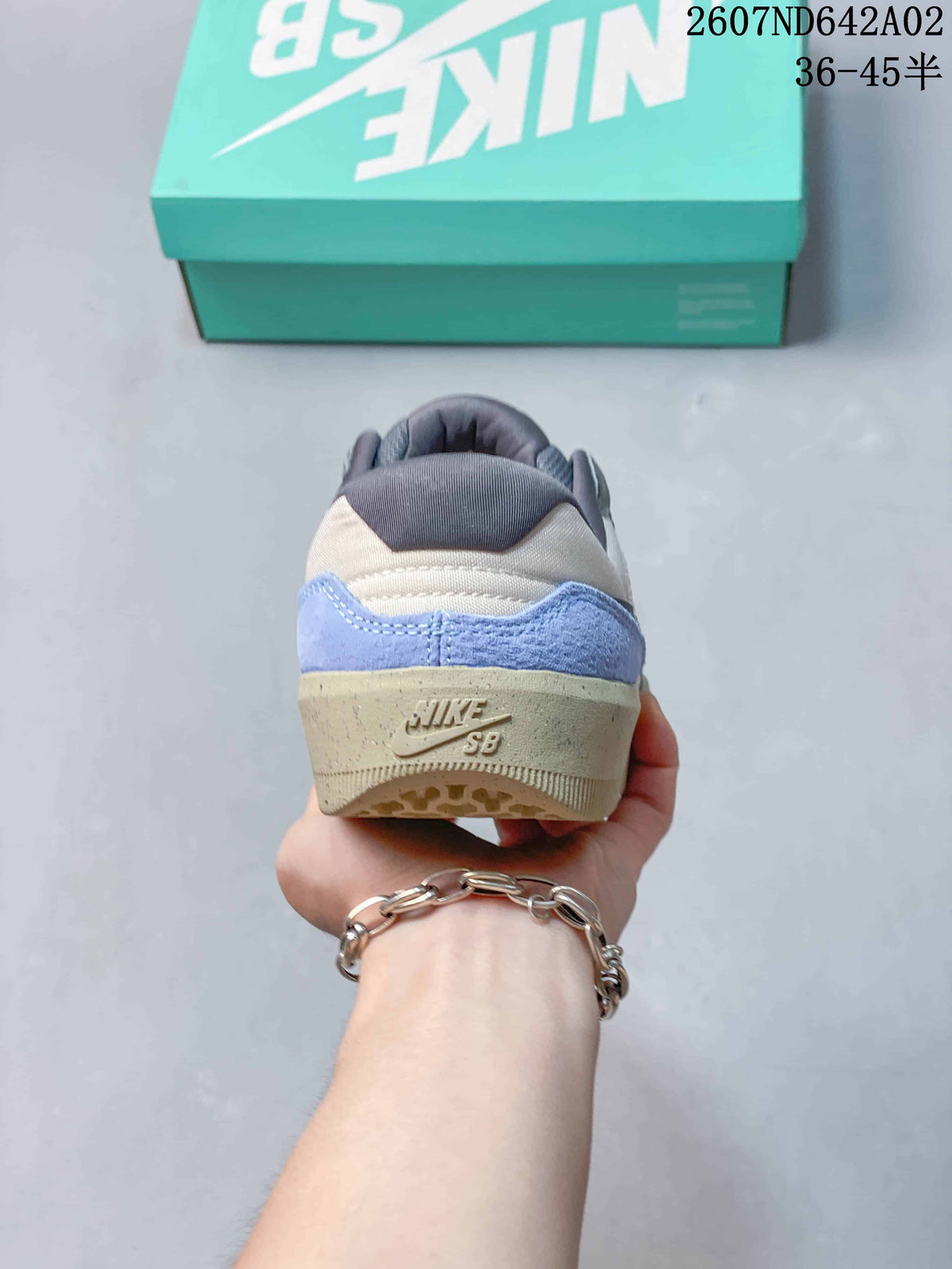 Nike SB Force 58 Low-Top Skate Shoes in Gray and Blue