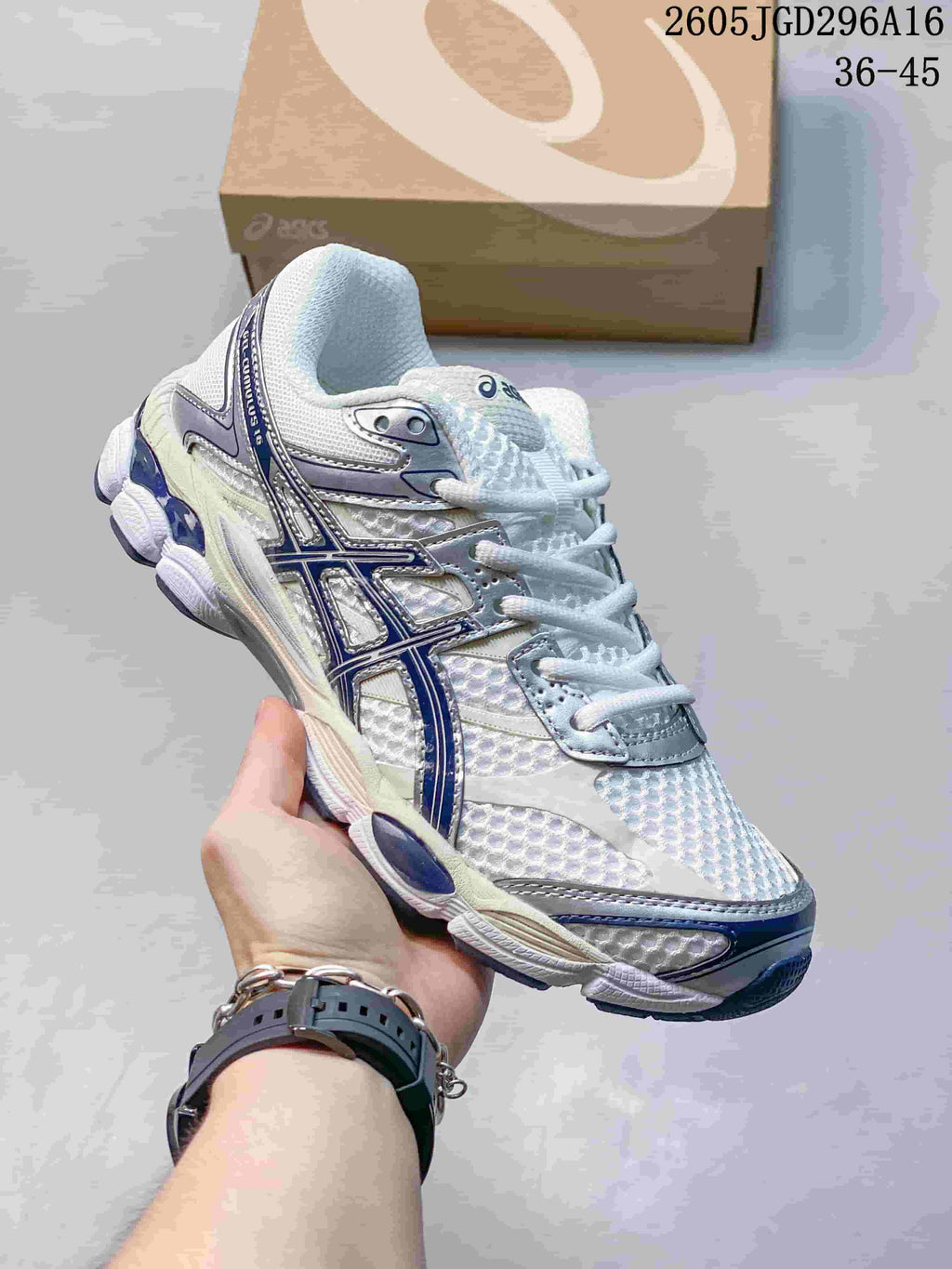 ASICS GEL-Cumulus 16 Mesh Sneakers