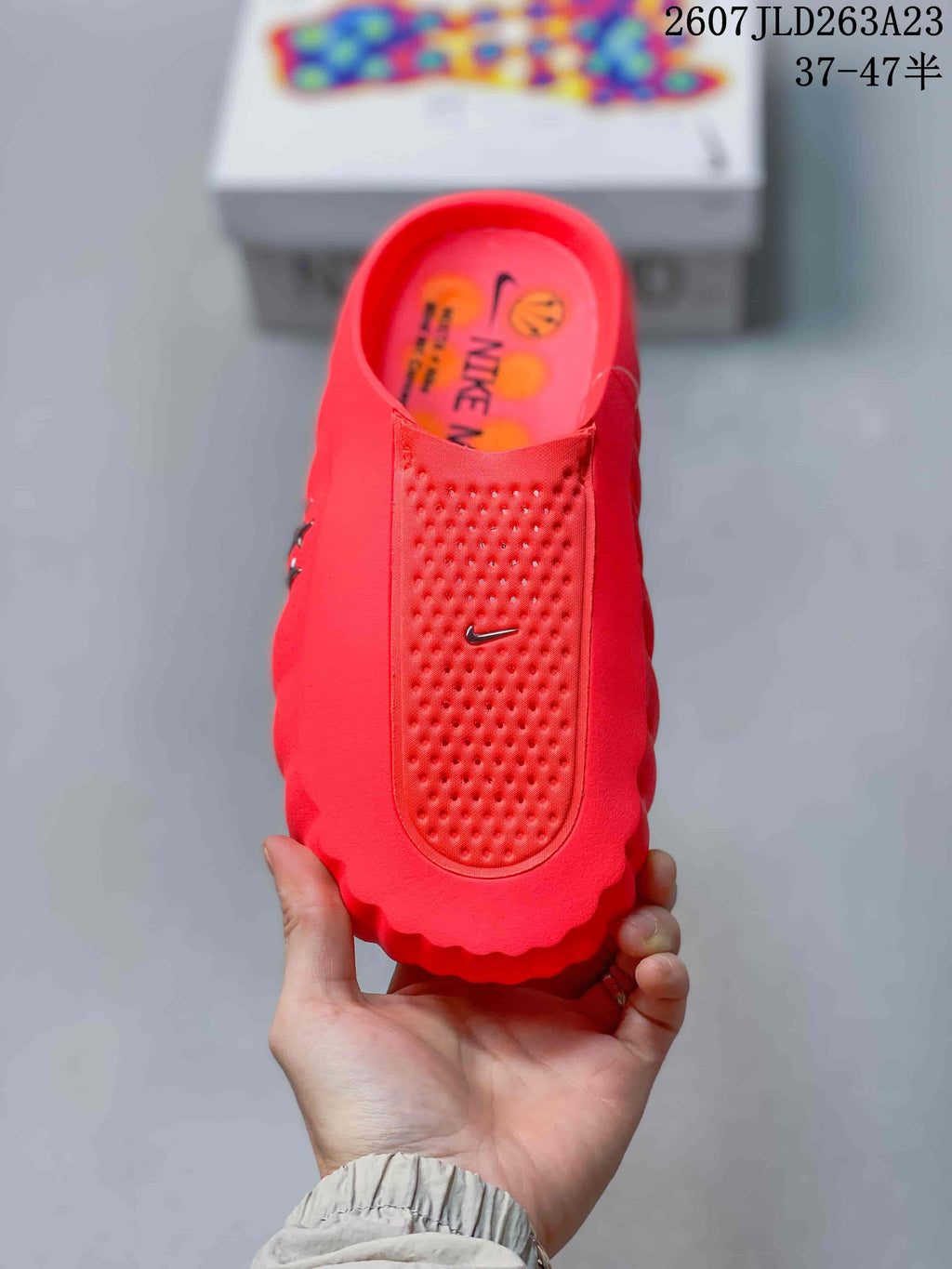 Nike Mind 001 Red Slip-On Sneakers