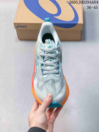 ASICS NOVABLAST 5 LE Running Shoes 1011B974-031