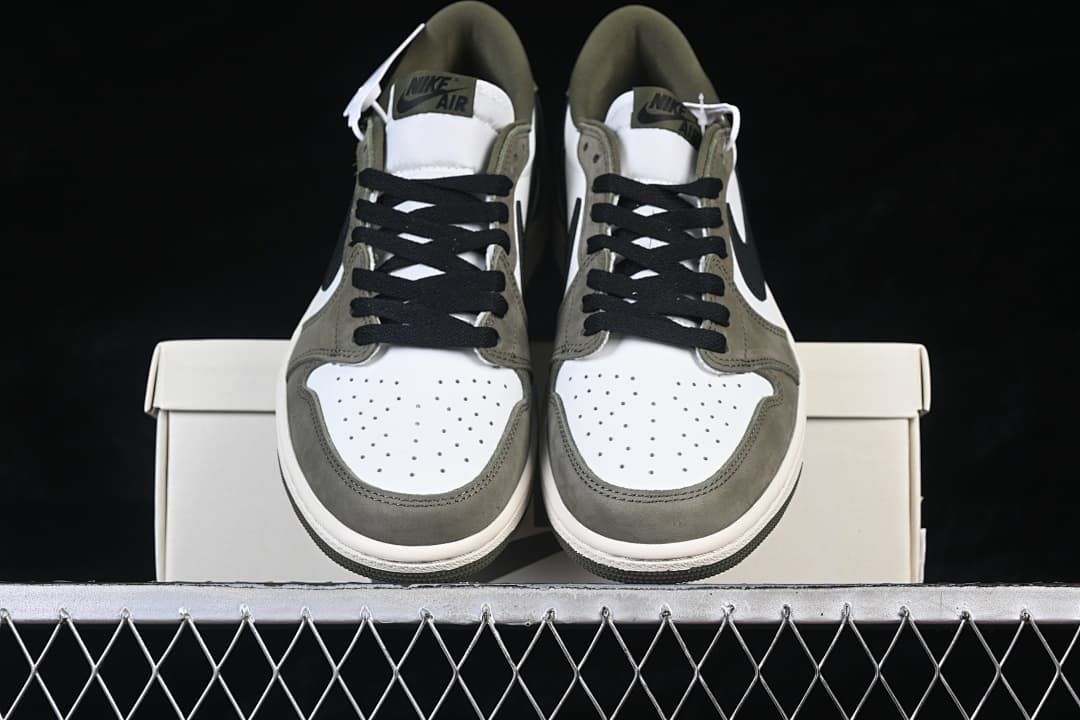 Travis Scott x Air Jordan 1 Low OG Olive White Sneakers HQ6998-200
