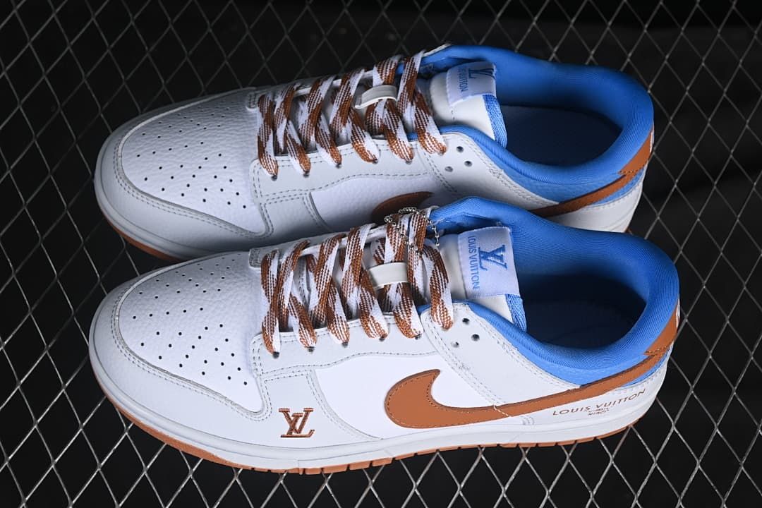 Nike SB Dunk Low White Brown Blue Low-Top Sneakers