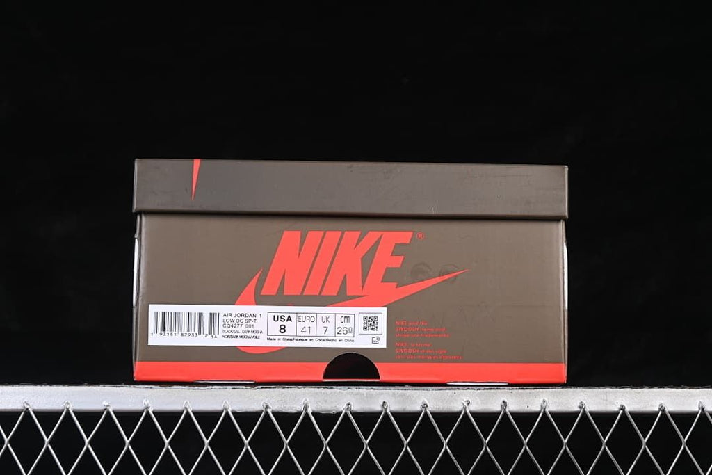 Nike Travis Scott x Air Jordan 1 Low OG Sneakers CQ4277-001