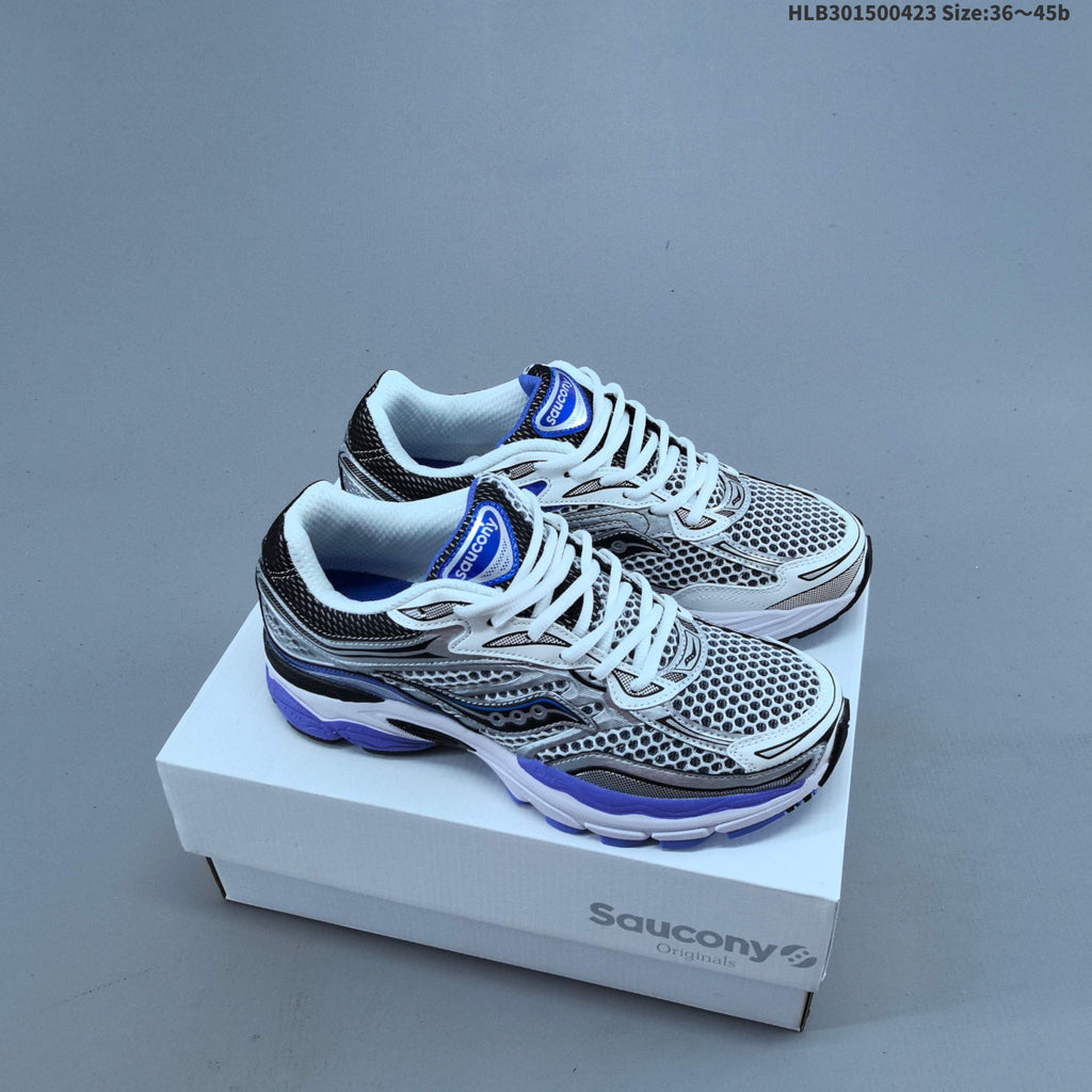 Saucony ProGrid Omni 9 Retro Running Sneakers