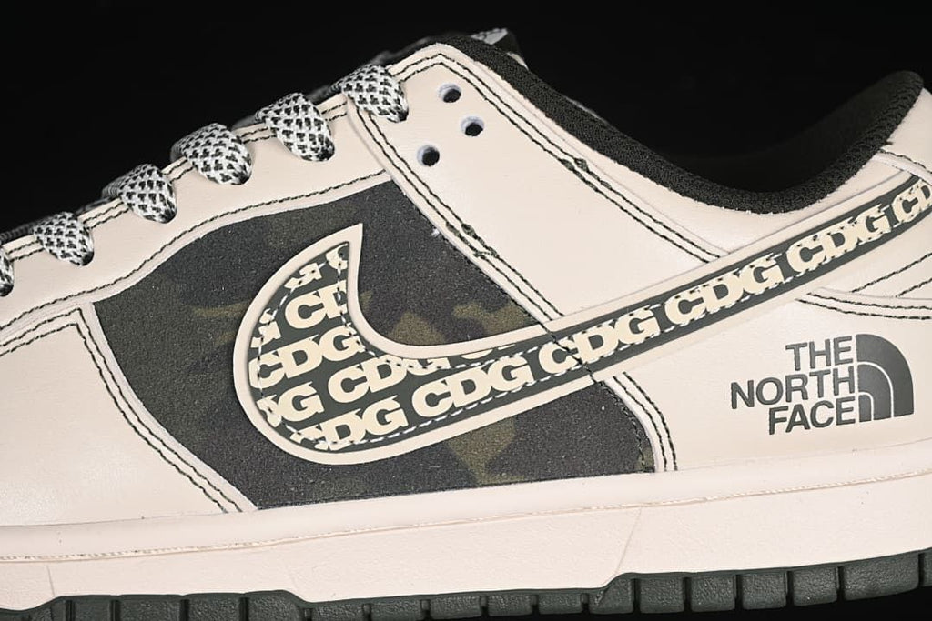 Nike SB Dunk Low The North Face CDG Sneaker DM6868-015