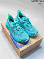 ASICS NOVABLAST 5 LE Running Shoes in Turquoise