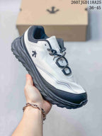 DESCENTE TERRAIND Low-Top Hiking Sneakers White Black