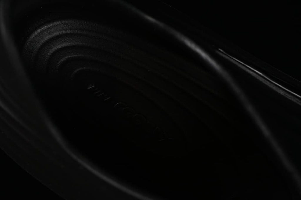 Nike ReactX Rejuven8 Black Slides HV5060-001