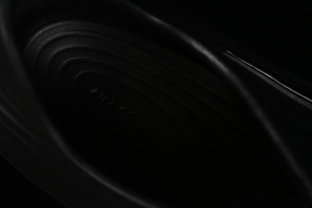 Nike ReactX Rejuven8 Black Slides HV5060-001