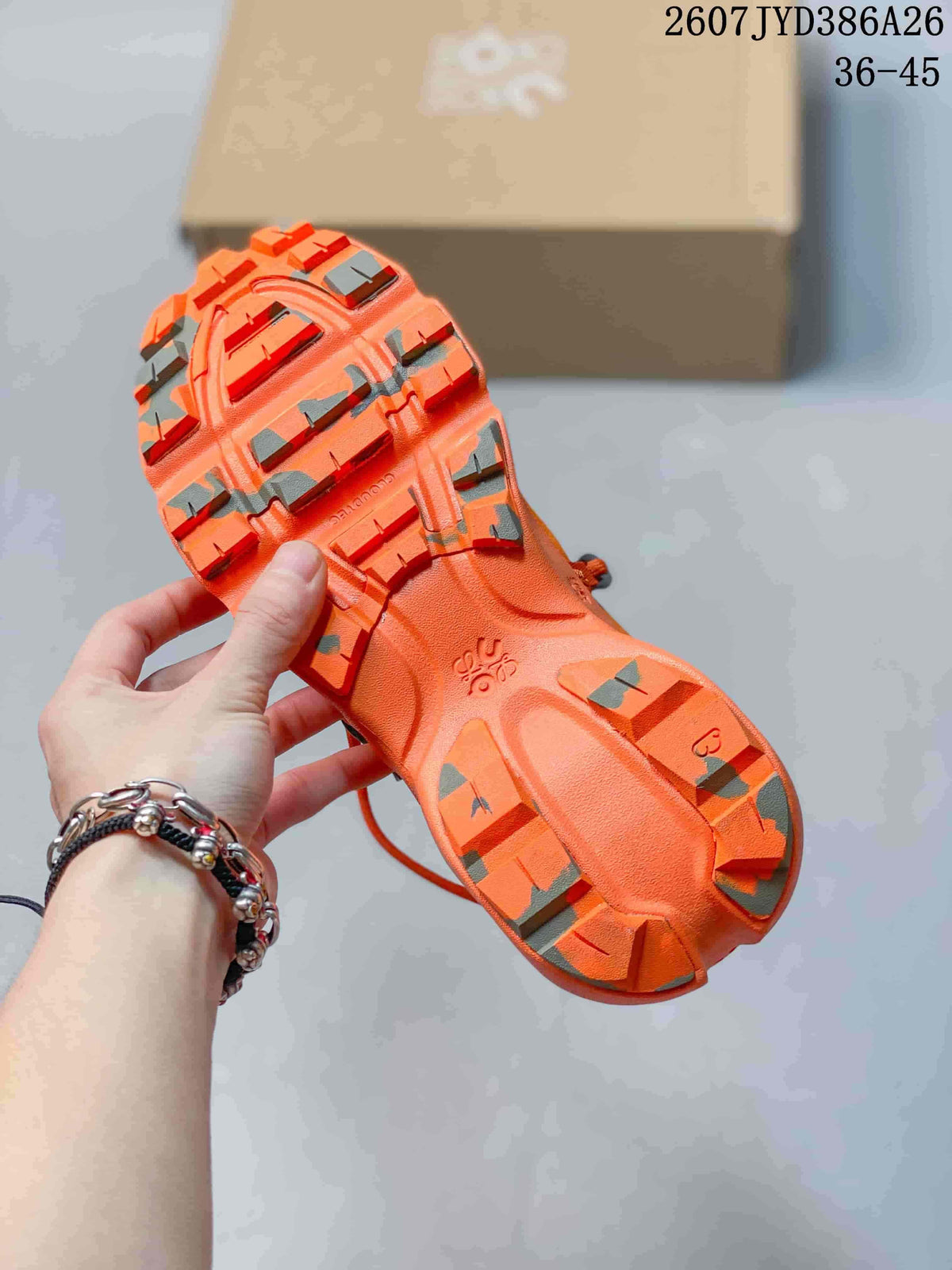 On LOEWE Series Orange Low-Top Sneakers JYD386A26