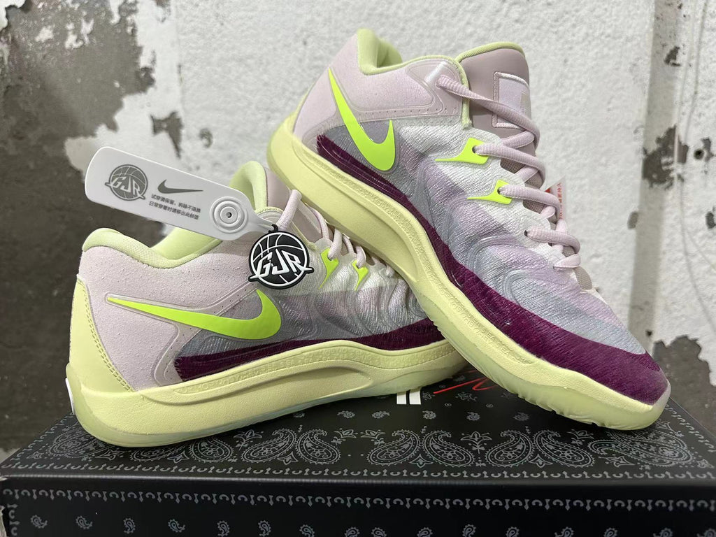 Nike G.T. Cut 3 Basketball Shoes White Purple