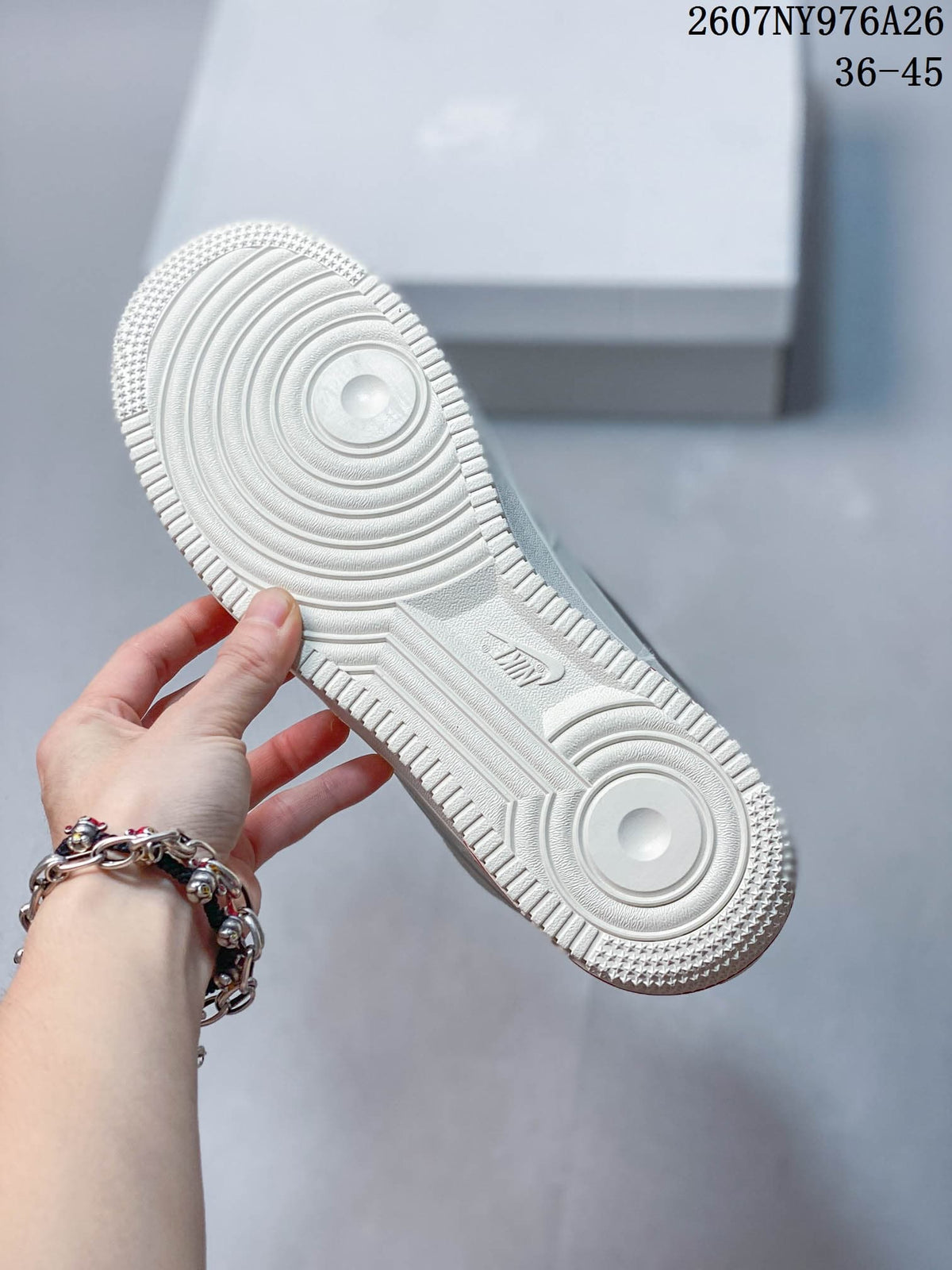 Nike Air Force 1 '07 LV8 Low-Top Sneakers White Brown