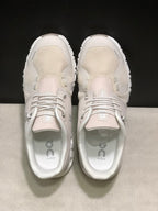 On Cloud 6 Sneakers in Pearl White