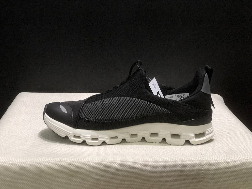 On Cloud X 4 Coast Black and White Sneakers