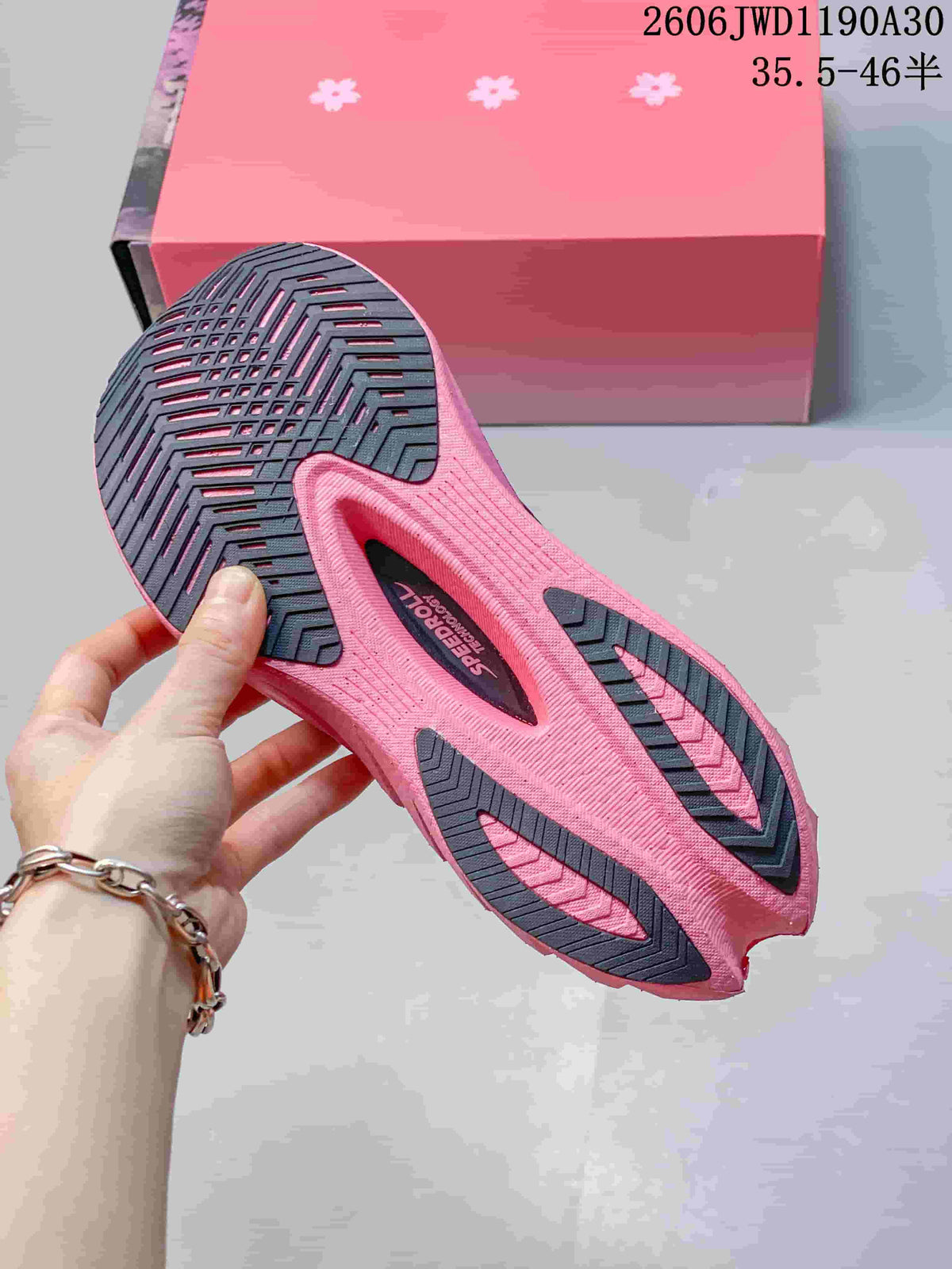 Saucony Endorphin Pro 4 Running Shoes – Black and Pink