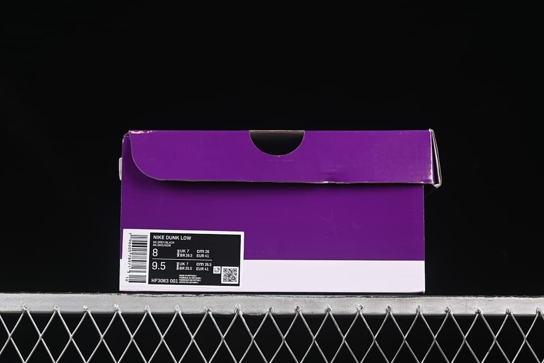Nike SB Dunk Low Sneakers Black Grey HF3063-001