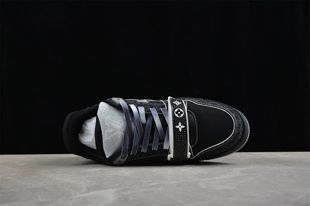 Louis Vuitton Trainer Sneaker in Black, Style BM0159T