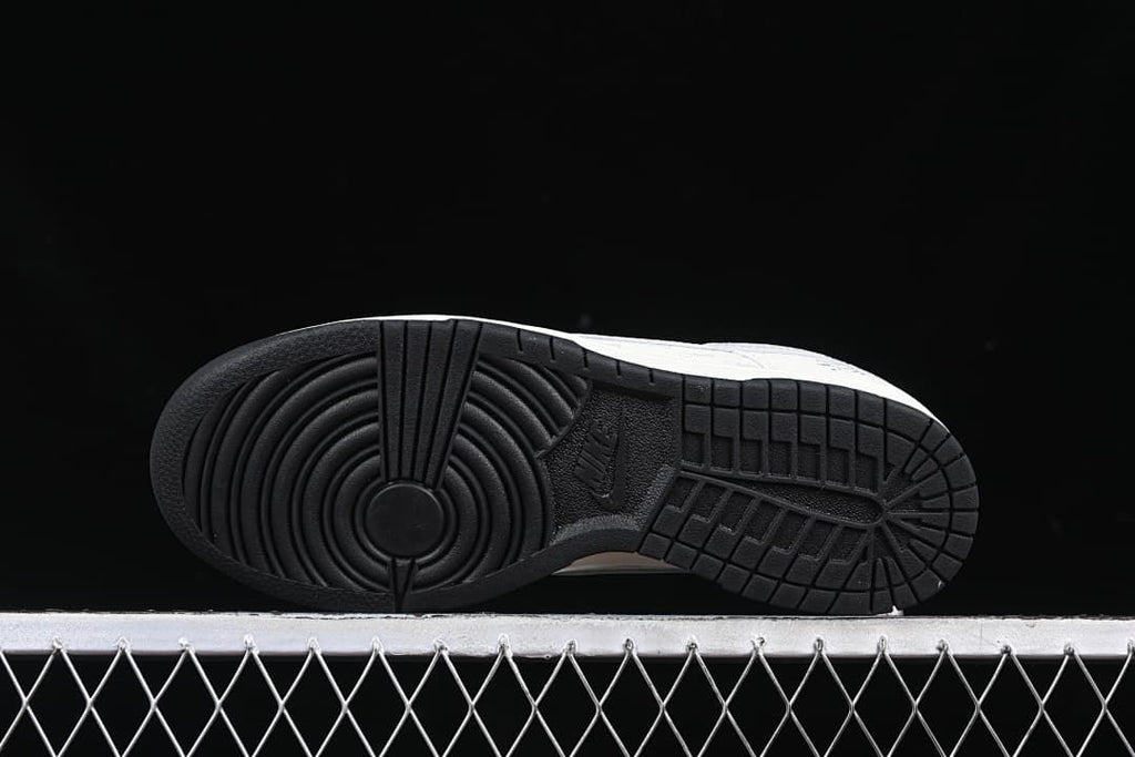 Nike Dunk Low Stüssy White Grey Sneakers DJ2024-054