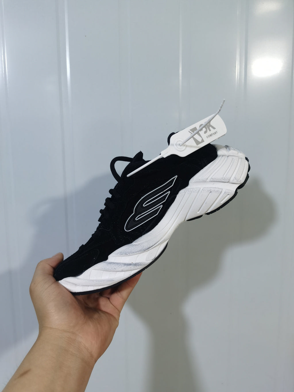 Skechers 1000 Monday Black White Sneakers