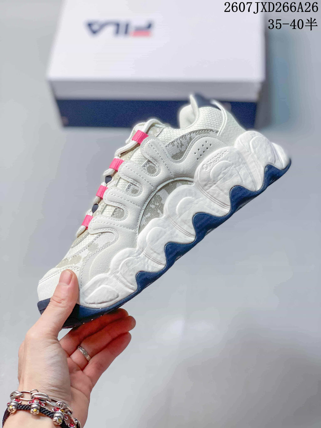 FILA Croissant Low-Top Sneakers White and Gray