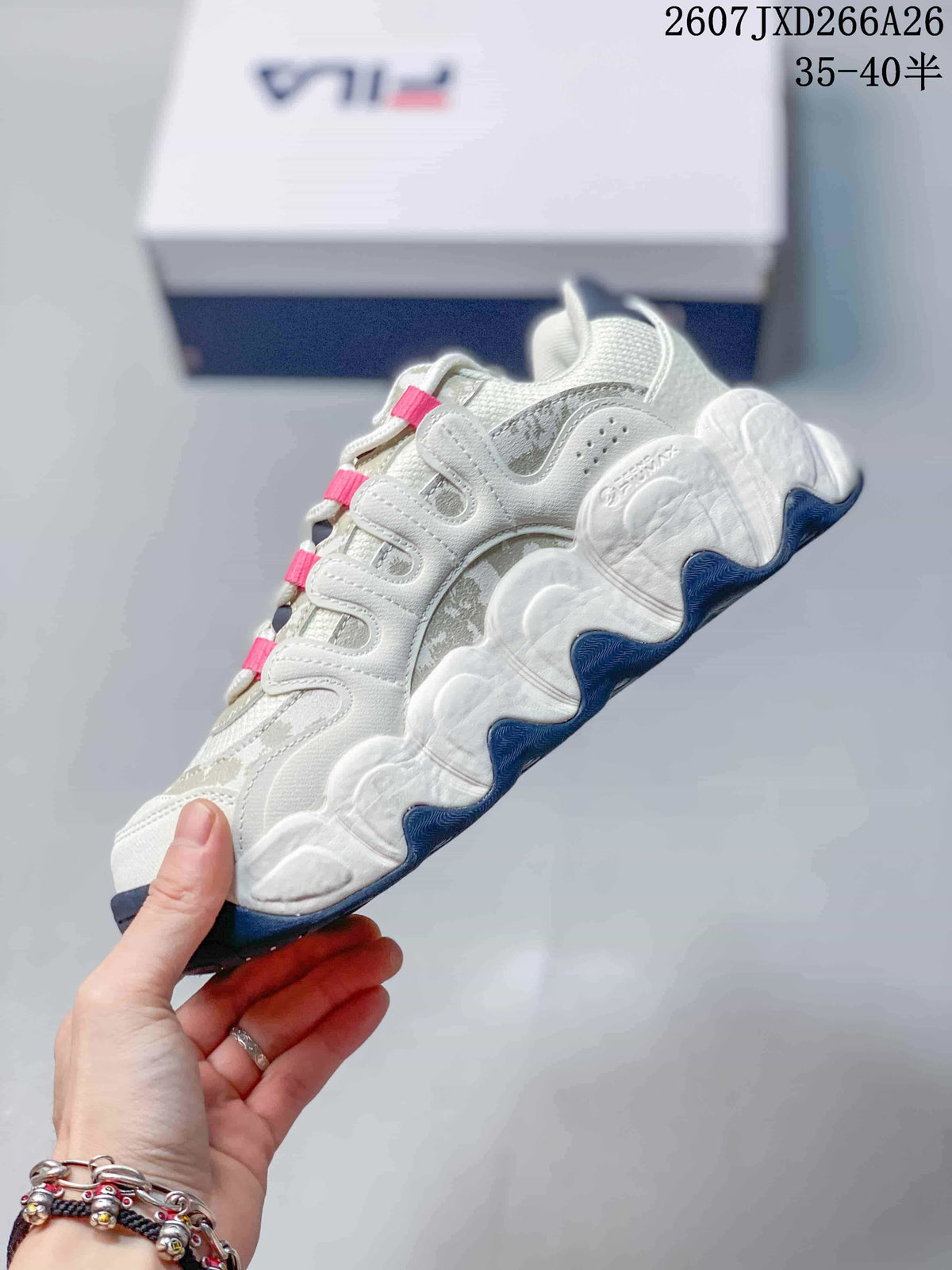 FILA Croissant Low-Top Sneakers White and Gray