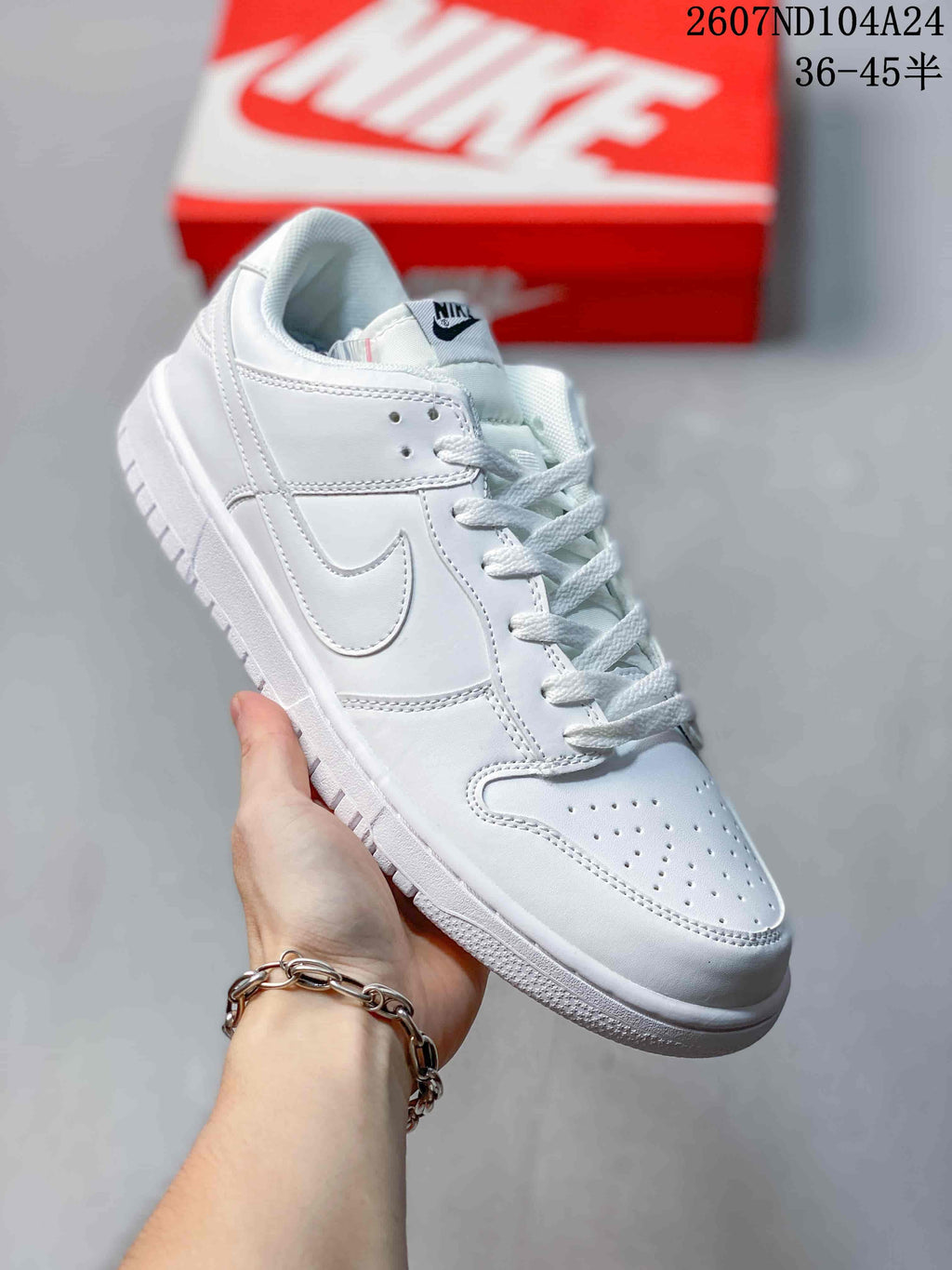 Nike SB Dunk Low Pro QS White Low-Top Sneakers
