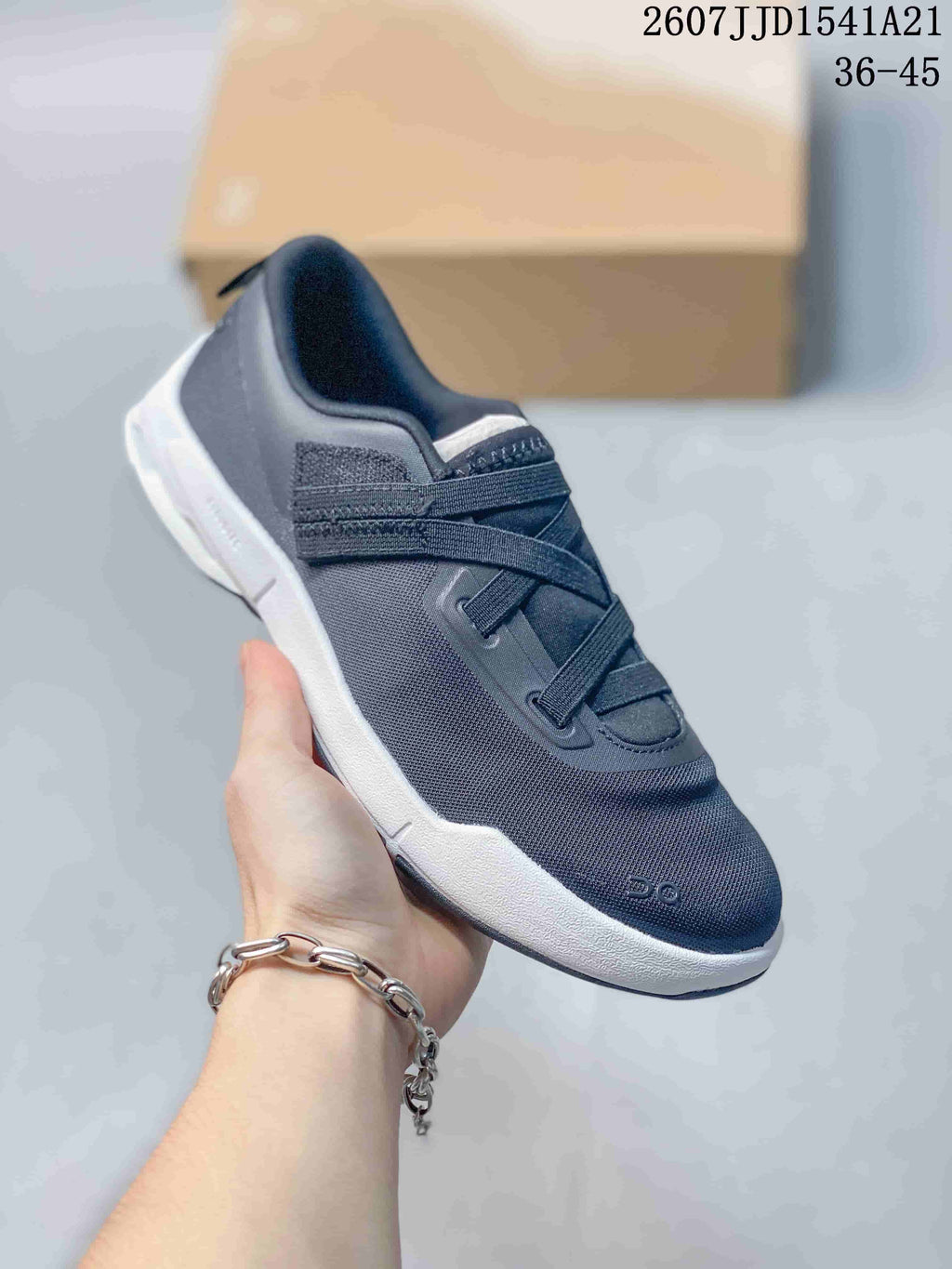 On Cloudnova Sneakers Moon Navy JJD1541A21
