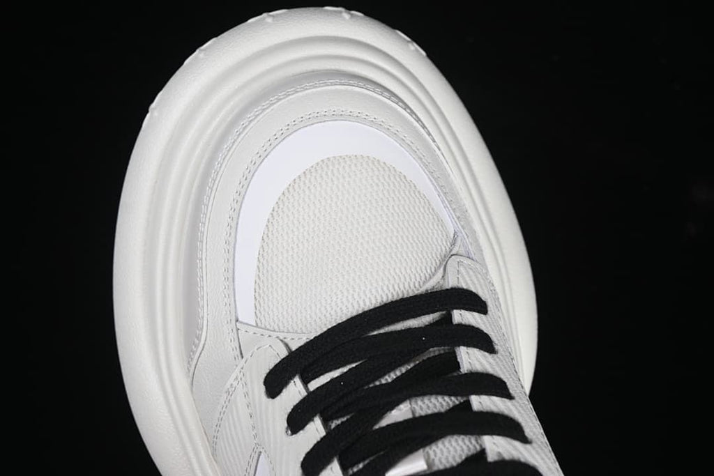 SMFK Future Ripple Low-Top Sneakers in White