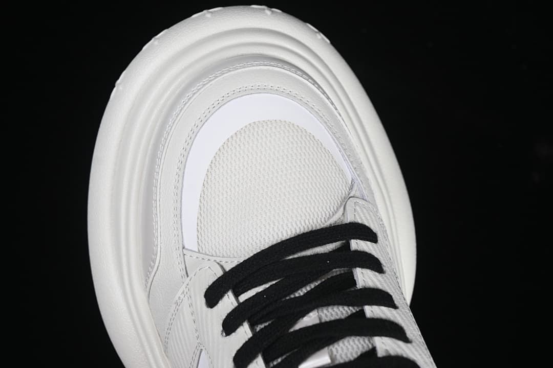 SMFK Future Ripple Low-Top Sneakers in White