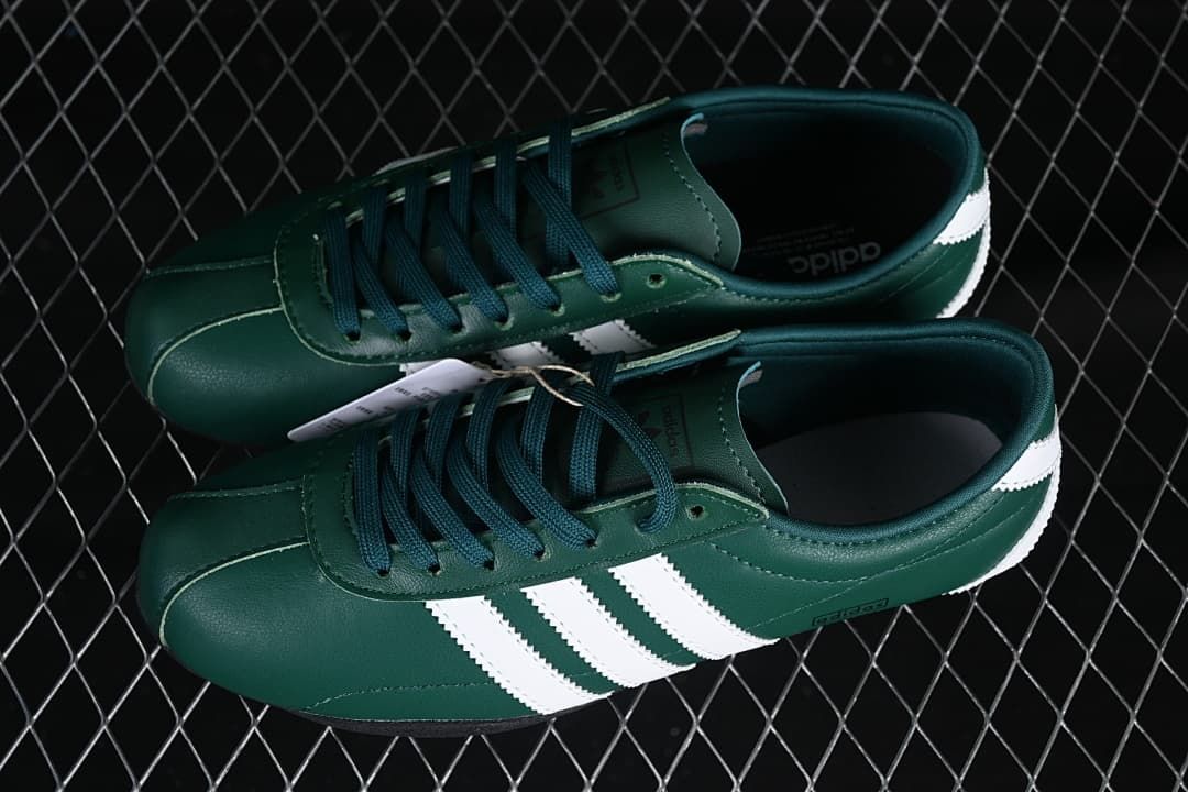 adidas Tokyo W JR1270 Green Low-Top Sneakers