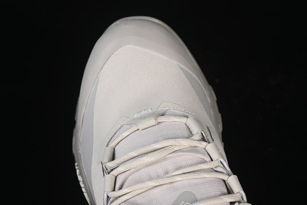The North Face Summit Offtrail GTX Hiking Shoes, White