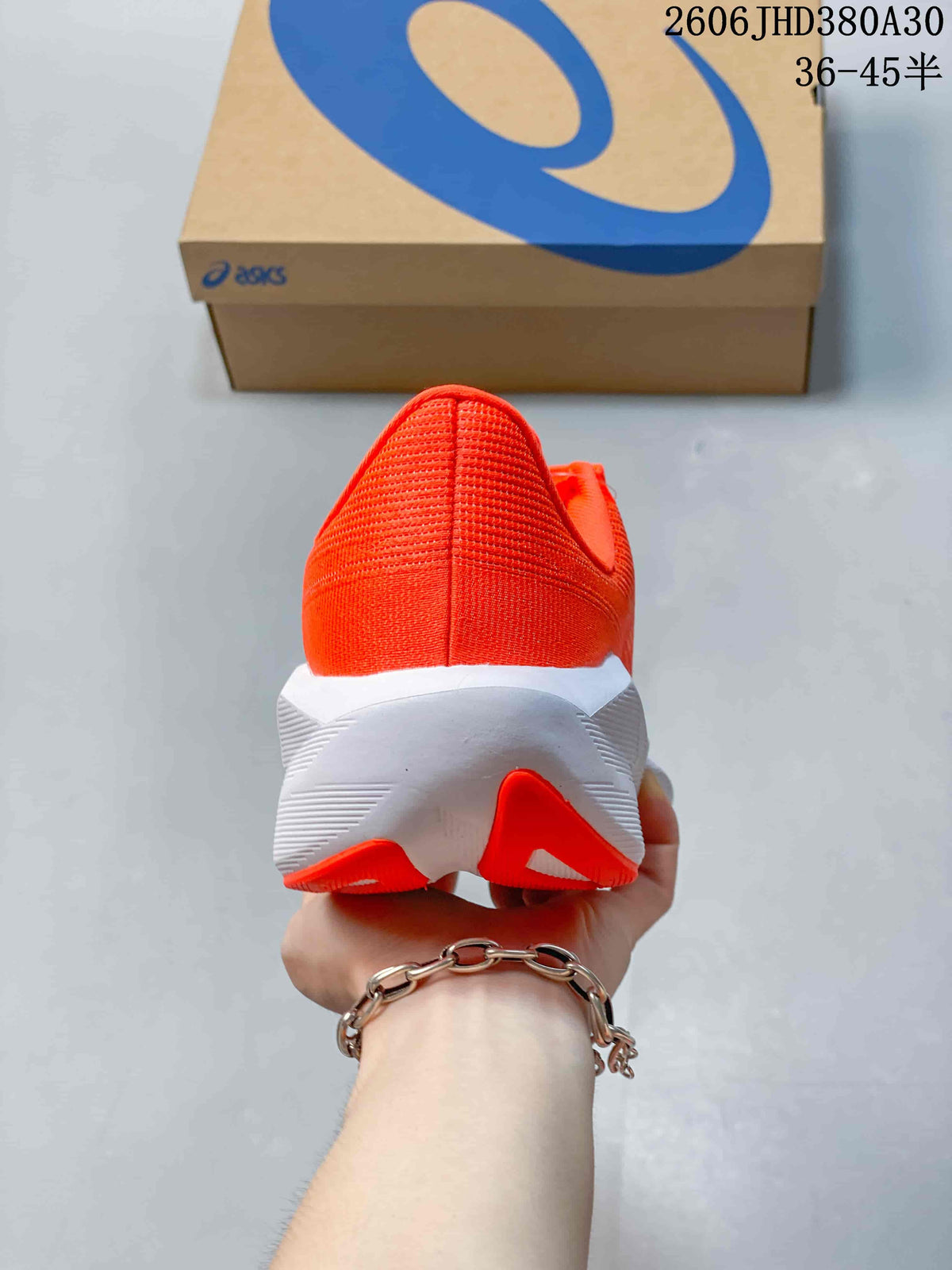 ASICS NOVABLAST 6 Running Shoes – Bright Orange