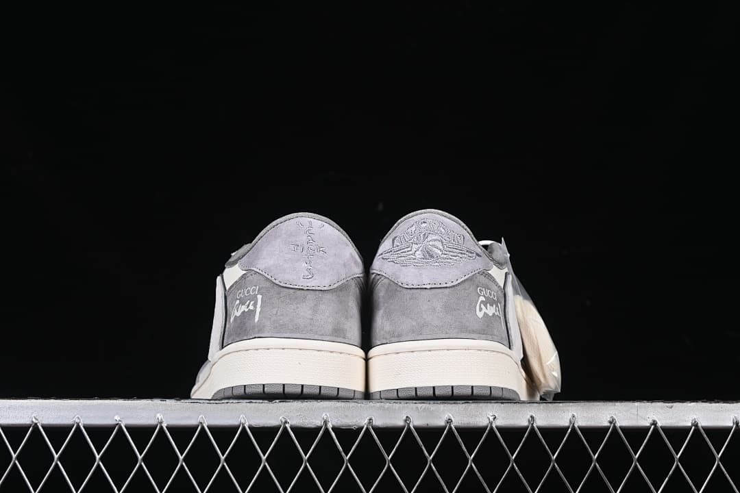 Travis Scott x Fragment Design x Air Jordan 1 Low OG SP Sneakers