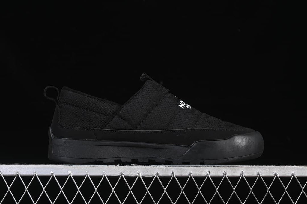 The North Face Mountain Essentials Slip-On Shoes Black NF0A8AD94QI-087