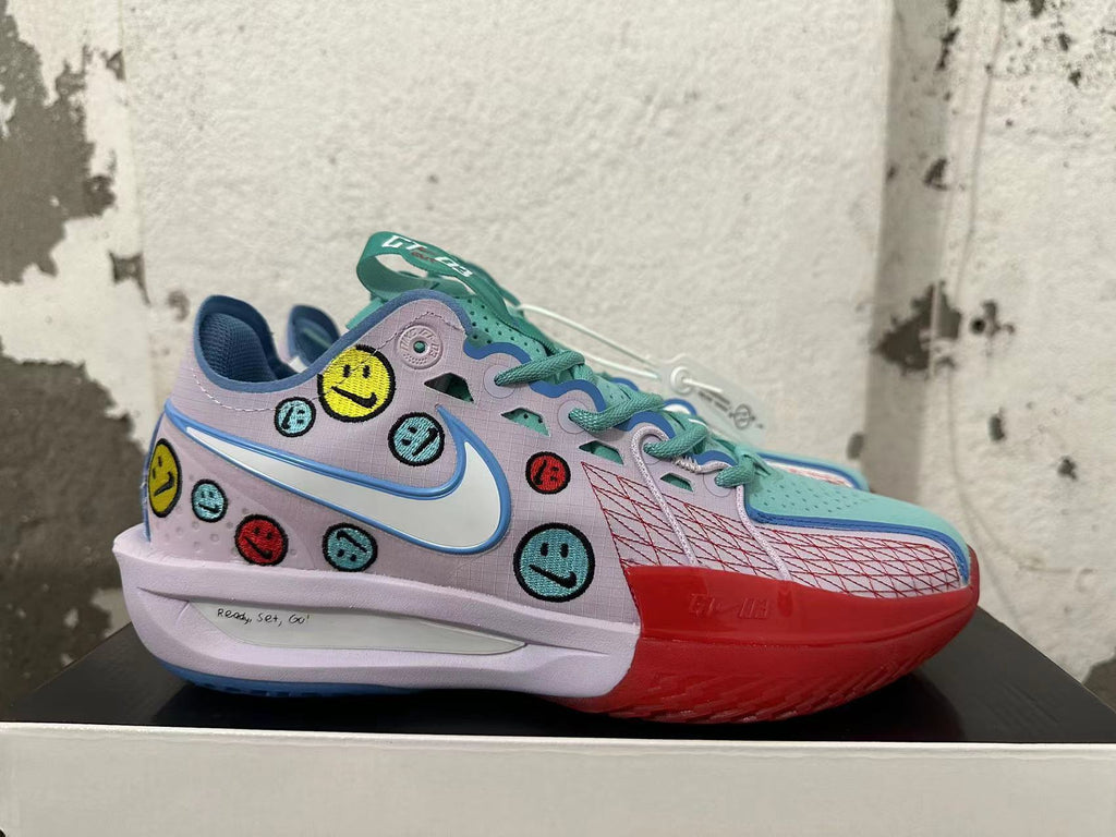 Nike Smiley Basketball Shoes in Multicolor