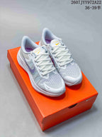 Nike Air Zoom Winflo 8 Running Shoes in Light Gray