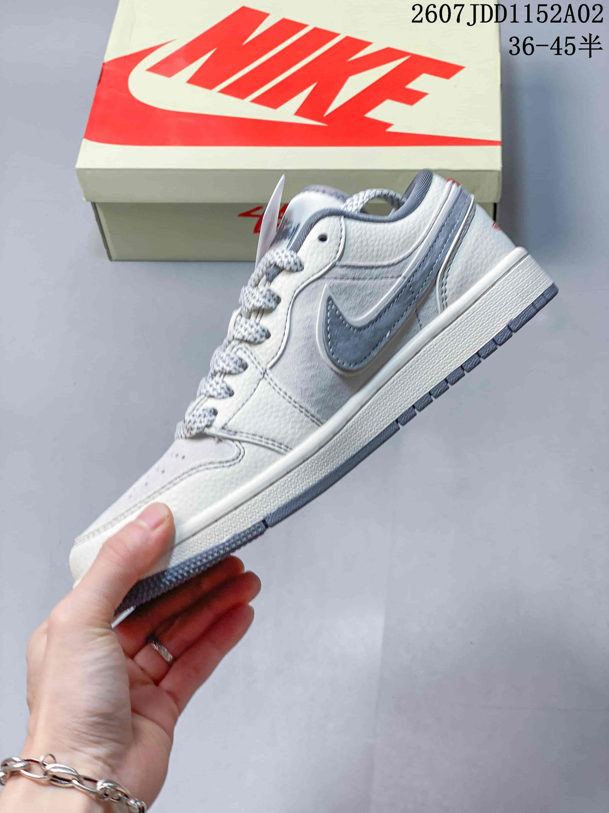 Jordan Air Jordan 1 Low Fragment x Travis Scott x Dior Sneakers