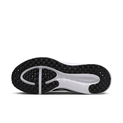 Nike Revolution 8