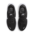 Nike Revolution 8