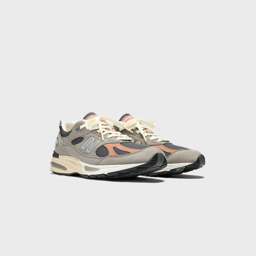 New Balance Made in UK 991v2 - Dove / Alloy / Silver