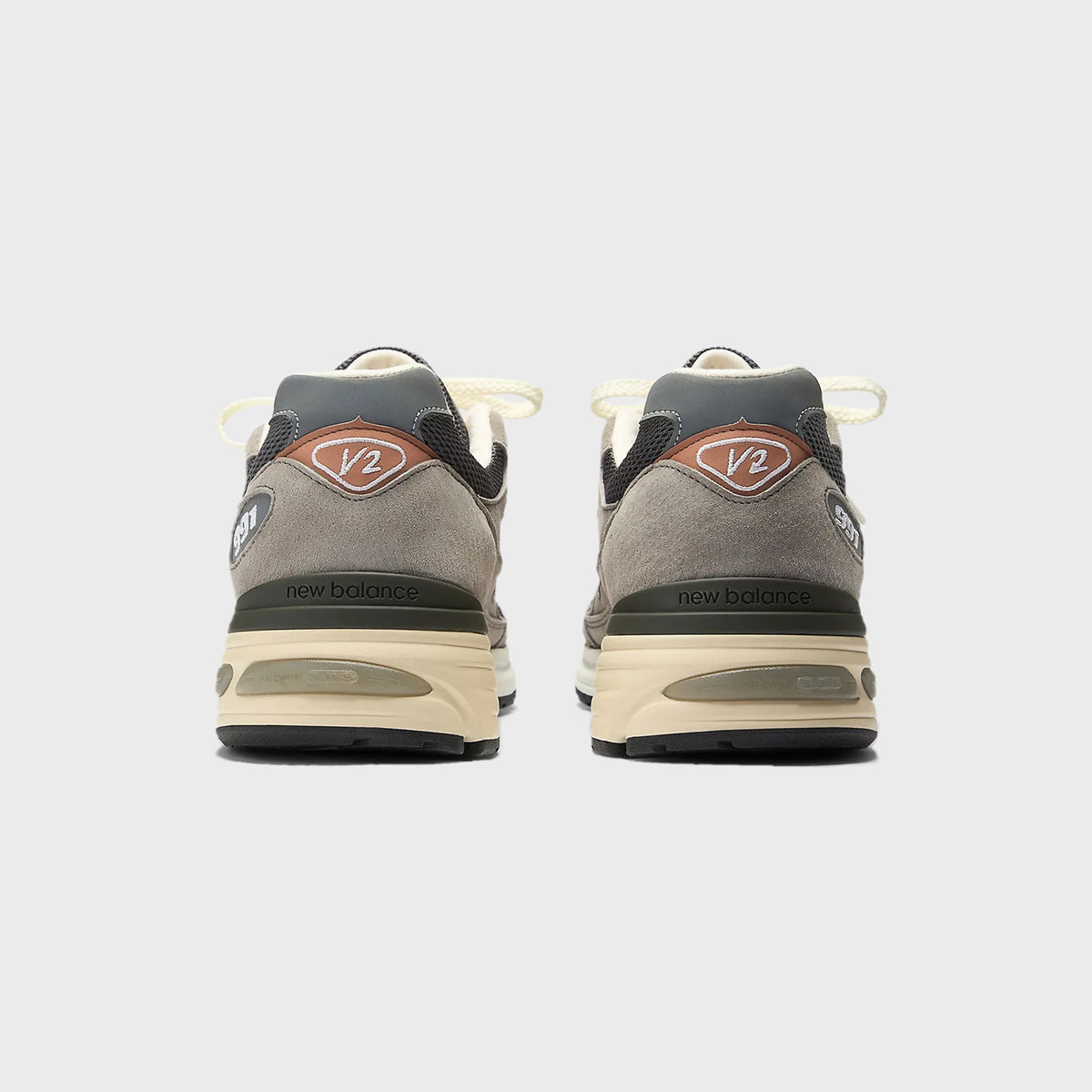New Balance Made in UK 991v2 - Dove / Alloy / Silver